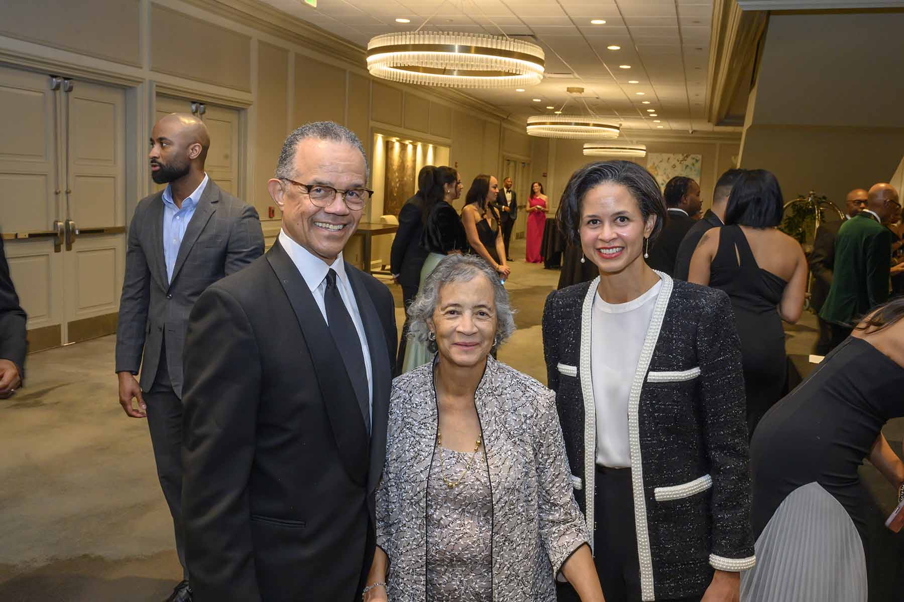 Past 2009 Barristers Ball Honoree Martin Wickliff and family